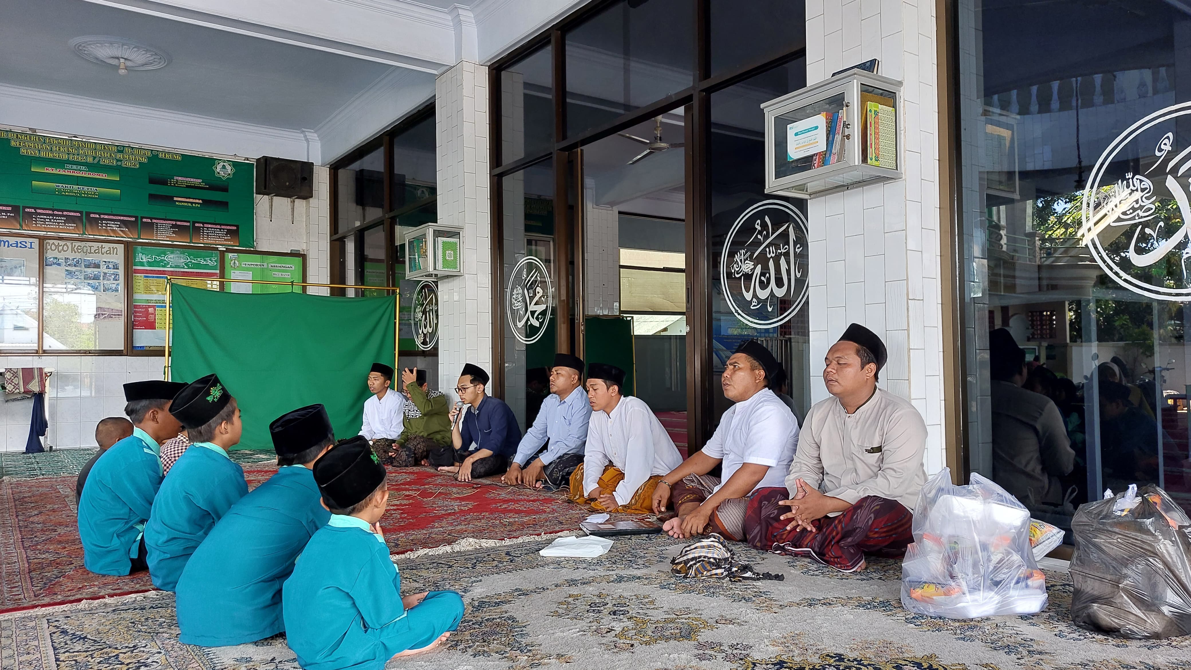 Santunan Anak Yatim dan Dhuafa